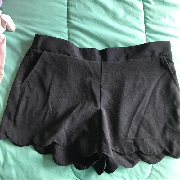 Pants - Scalloped Navy Shorts